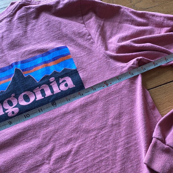 Patagonia Men's Pink Long Sleeve Shirt - Picture 4 of 4